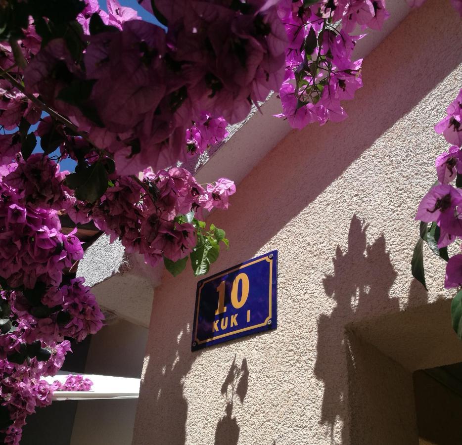 Apartmani Rita Milna  Bagian luar foto