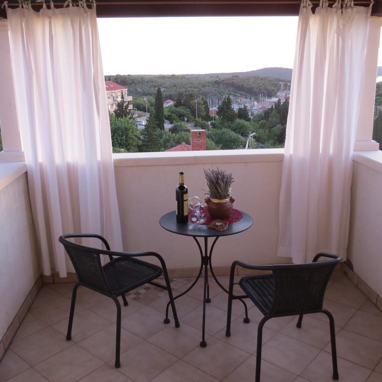Apartmani Rita Milna  Bagian luar foto