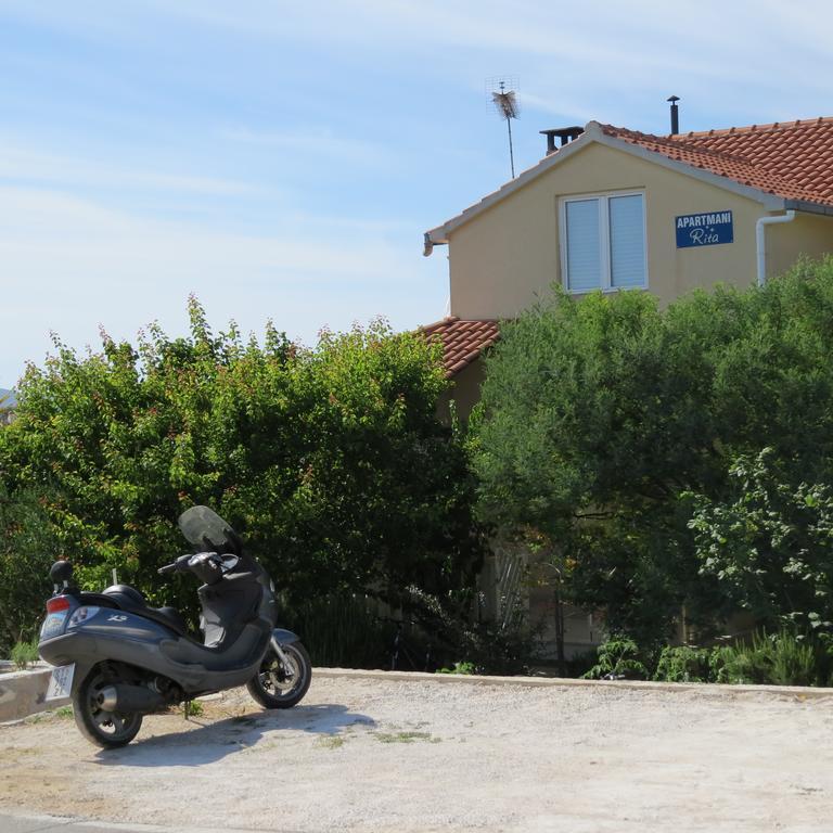 Apartmani Rita Milna  Bagian luar foto