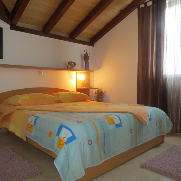 Apartmani Rita Milna  Bagian luar foto