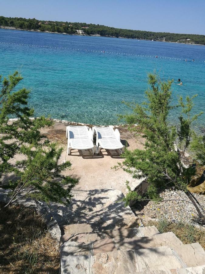Apartmani Rita Milna  Bagian luar foto
